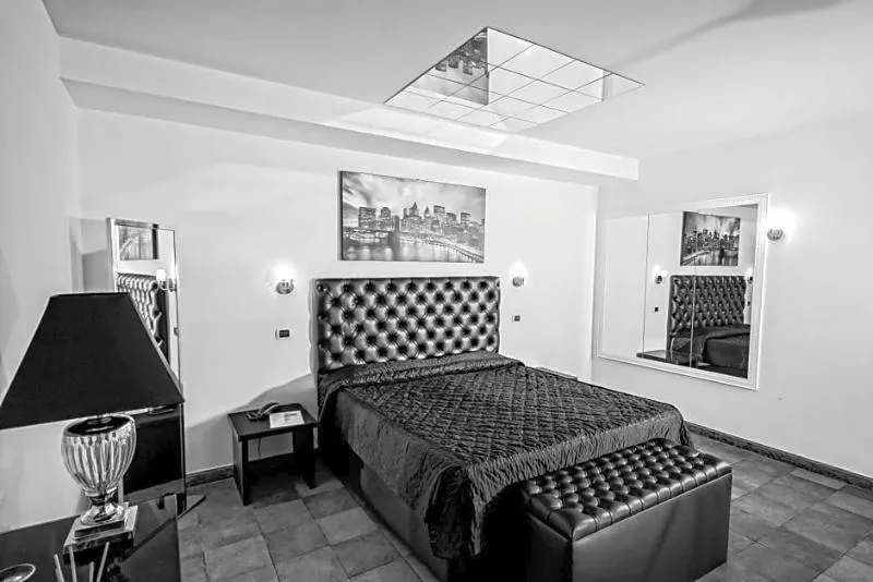 Double or Twin STANDARD Room, Hotel Quadrifoglio Roma Eur, Rome