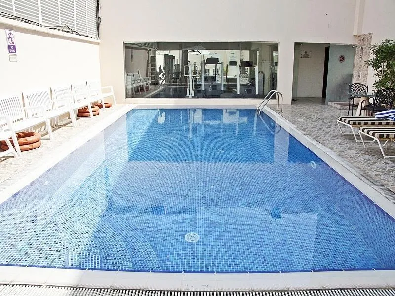 Pool, Regent Beach Resort Jumeirah, Dubai
