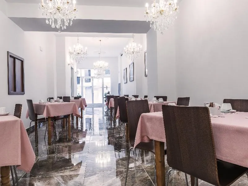 Restaurant, Slimiza Suites, Malta