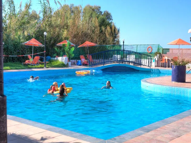 Pool, Trefon Hotel Apartments & Suites, Crete