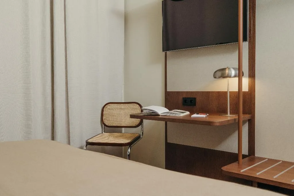 Room PREMIUM ONE BEDROOM Room, H. Regas, Barcelona