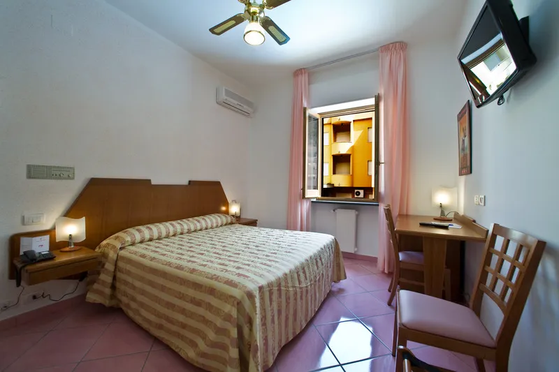Double or Twin SUPERIOR Room, Hotel San Pietro, Naples