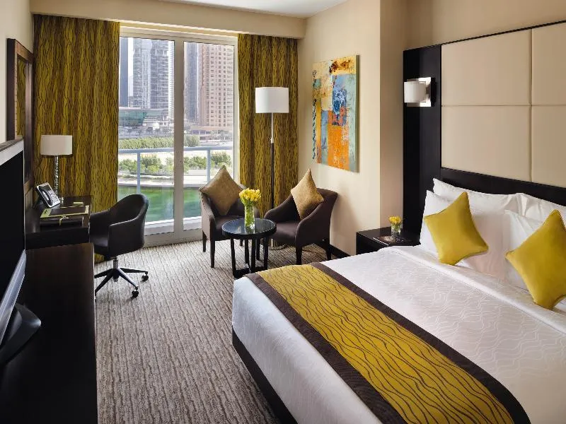SINGLE SUPERIOR Room, Movenpick Hotel Jumeirah Lakes Towers, Dubai