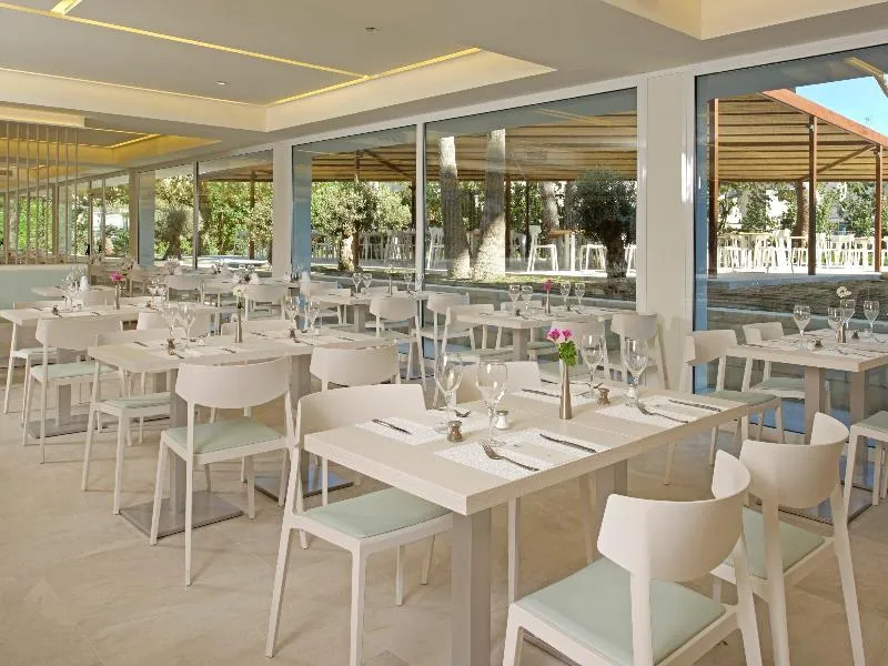 Restaurant, Iberostar Waves Cristina, Majorca
