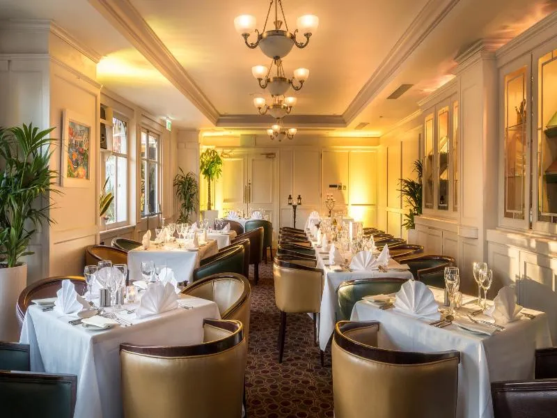 Bar, Ballsbridge Hotel, Dublin