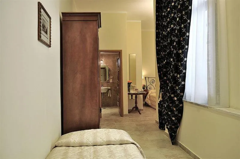 General view, Hotel Le Clarisse Al Pantheon, Rome