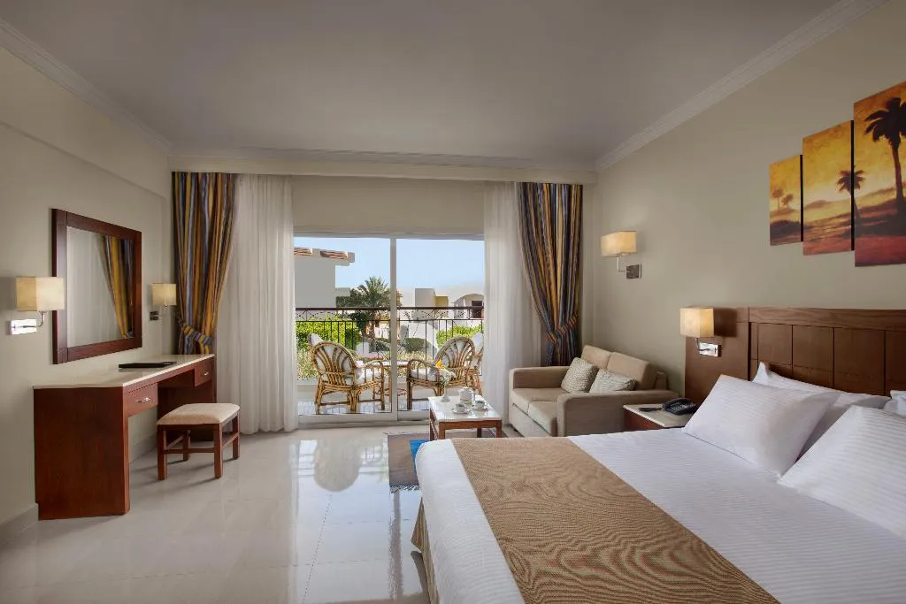 FAMILY ROOM CAPACITY 4 TWO BEDROOMS Room, Sultan Gardens Resort, Red Sea Riviera