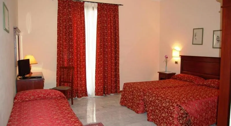 Room, Astor, Florence