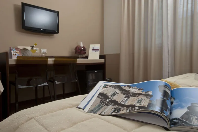 SINGLE STANDARD Room, Astoria Palace Hotel, Palermo