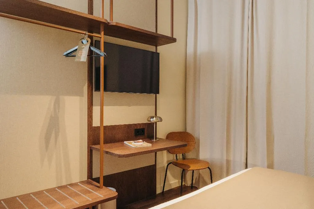 Room PREMIUM ONE BEDROOM Room, H. Regas, Barcelona