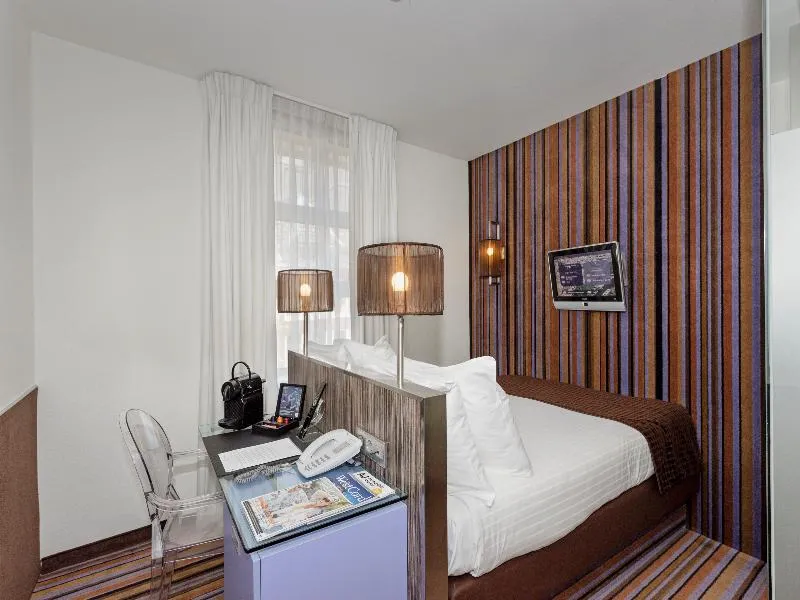 DOUBLE DELUXE Room, WestCord City Centre Hotel Amsterdam, Amsterdam