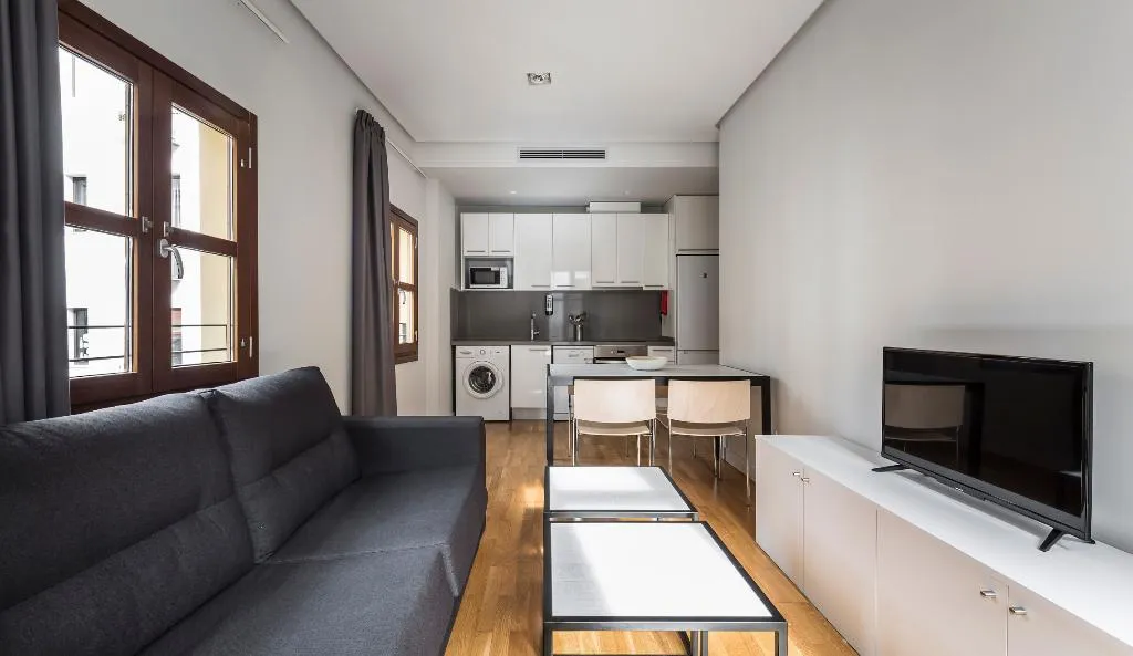 APARTMENT ONE BEDROOM Room, Mon Suites Catedral, Valencia
