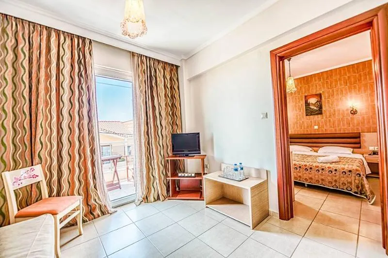 FAMILY ROOM STANDARD Room, Heraion Hotel, Halkidiki