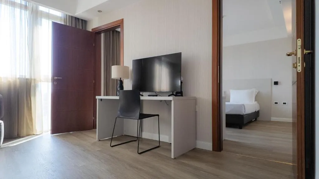 JUNIOR SUITE STANDARD Room, Hotel Capannelle, Rome