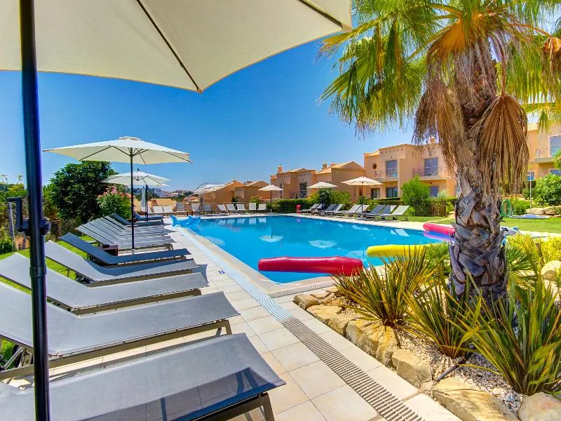 Pool, Pinheiros da Balaia Villas, Algarve