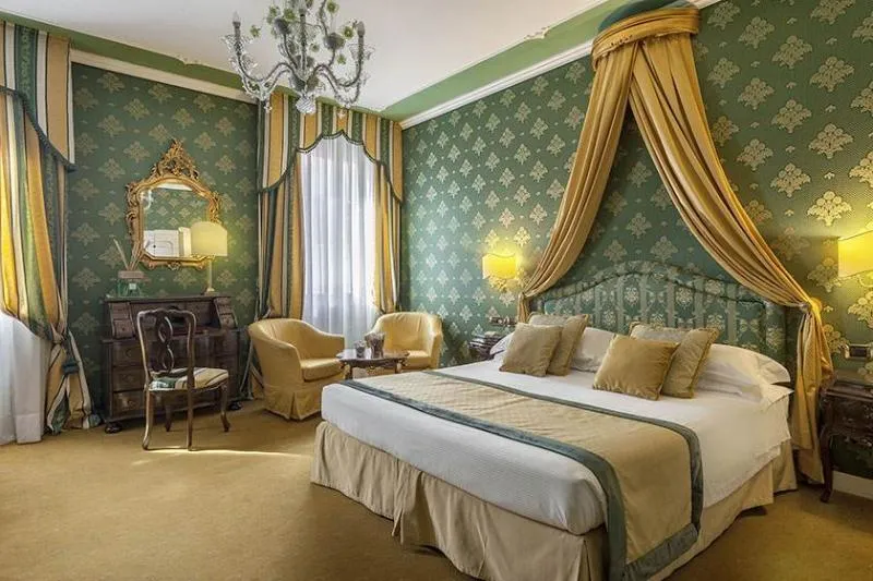 Double or Twin SUPERIOR Room, Ca' dei Conti, Venice