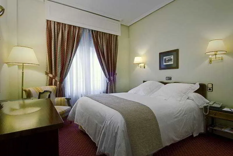 DOUBLE STANDARD Room, Wellington Hotel & Spa Madrid, Madrid
