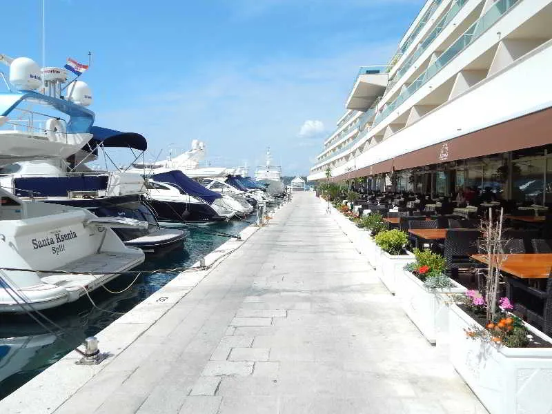 Sports and Entertainment, Sunce, Split