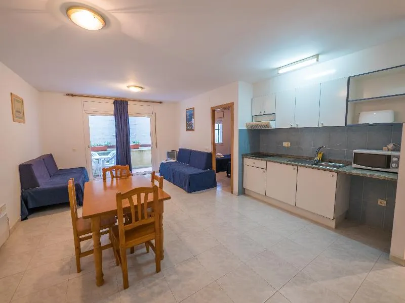 APARTMENT CAPACITY 4 ONE BEDROOM Room, Apartaments AR Nautic, Costa Brava