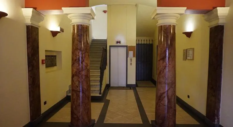 Lobby, Mariano, Rome