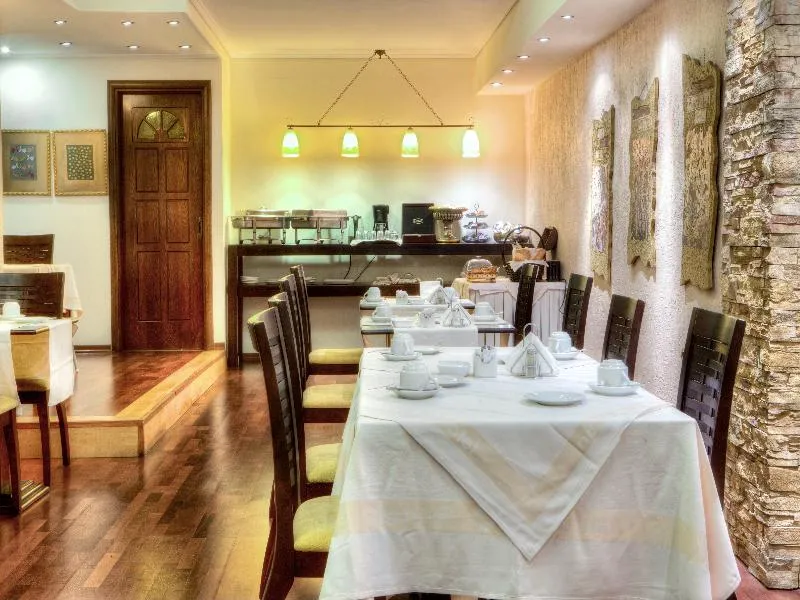 Restaurant, Nicola, Athens