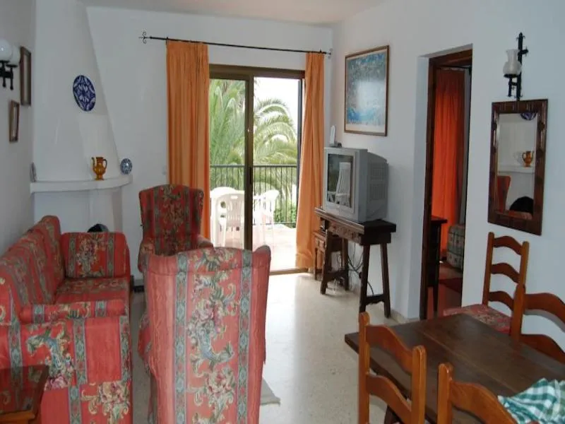 APARTMENT TWO BEDROOMS Room, El Capistrano, Costa Del Sol
