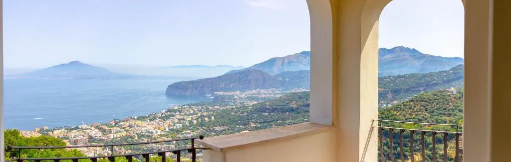 General view, Grand Hotel Hermitage, Naples