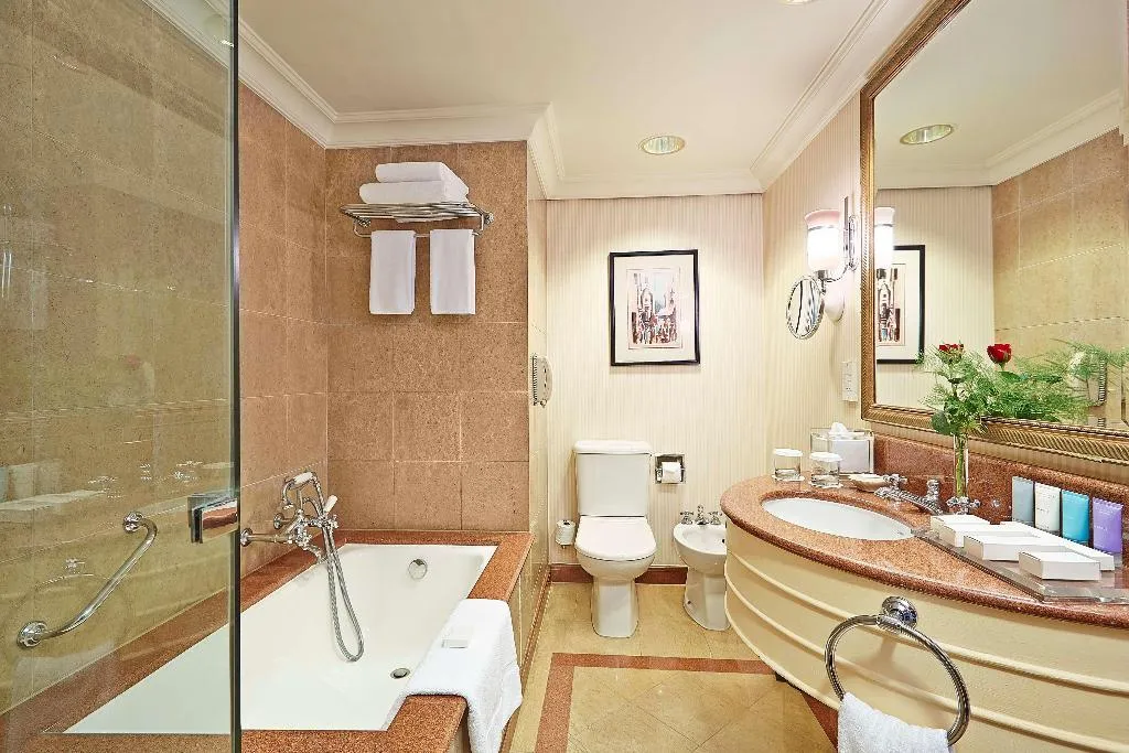 TWIN EXECUTIVE Room, Sofitel Cairo Downtown Nile, Cairo