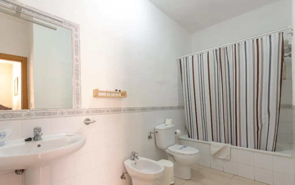 APARTMENT CAPACITY 3 ONE BEDROOM Room, Alta, Tenerife
