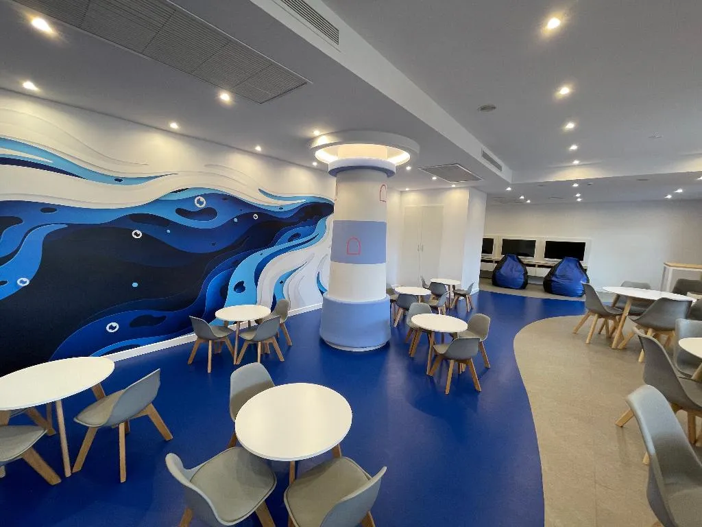 Sports and Entertainment, htop Jadhe, Costa Brava