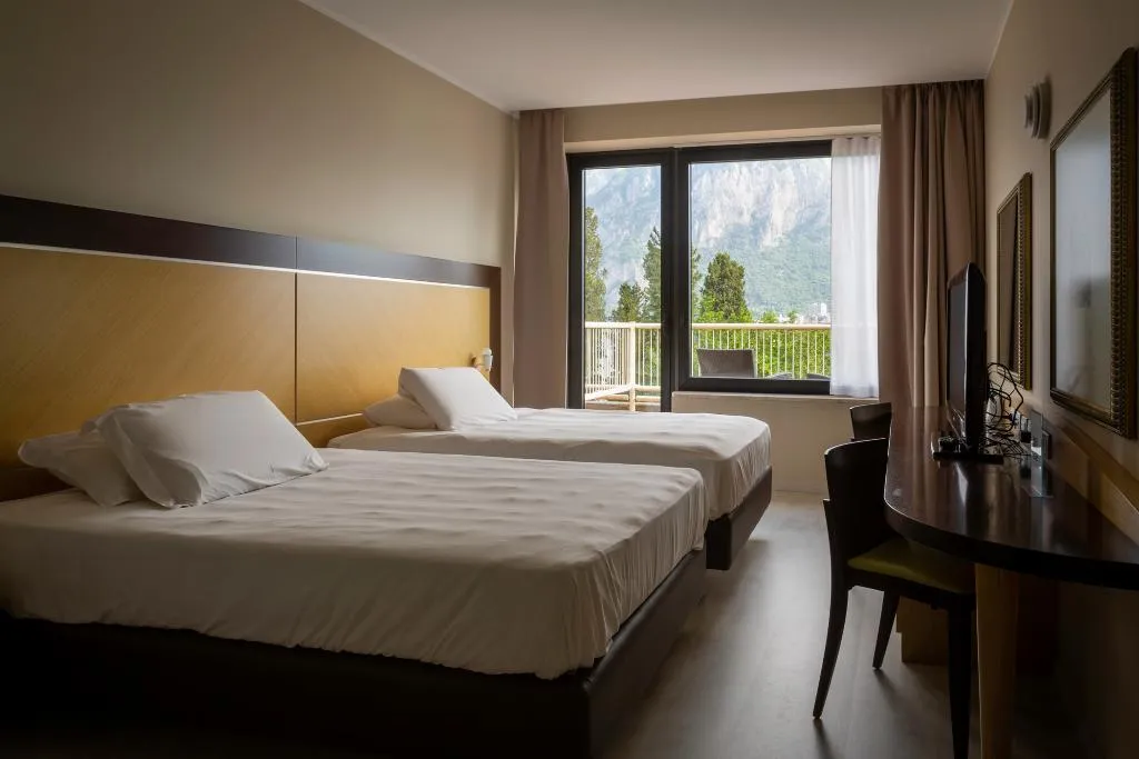 Double or Twin LAKE VIEW Room, Hotel Griso Collection, Milan