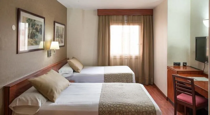DOUBLE STANDARD Room, Catalonia Park Putxet, Barcelona