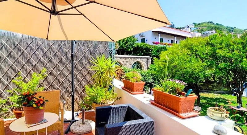 General view, Albergo Villa Giusto, Naples