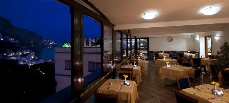 Restaurant, Hotel Royal Positano, Naples