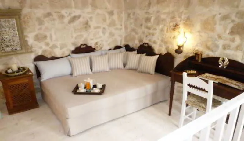 Room, Dominikos, Crete