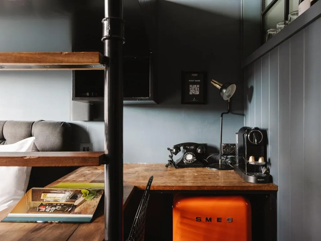 TRIPLE BUNK BED Room, The Dean Hotel Dublin, Dublin