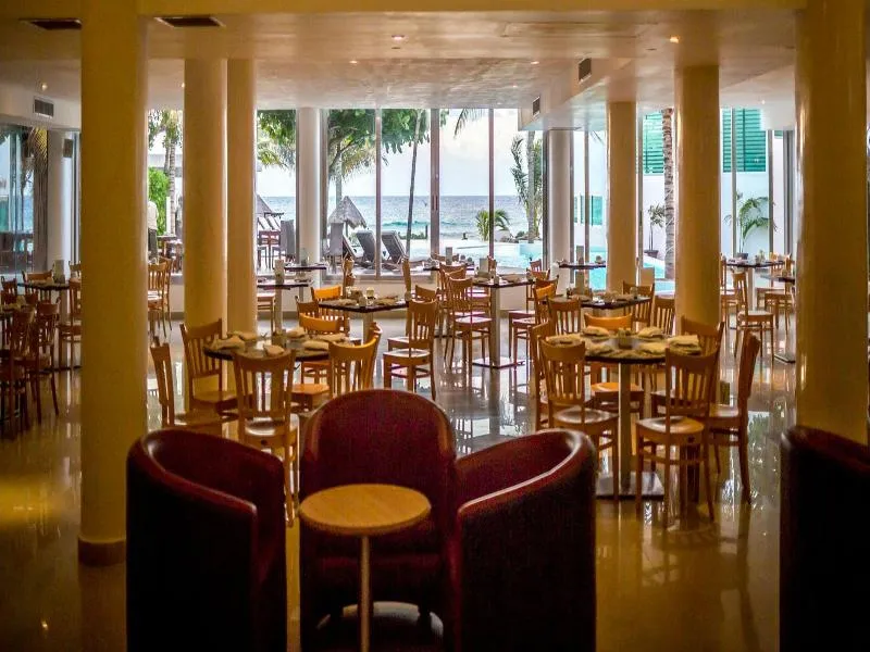 Restaurant, Le Reve by MIJ Beachfront Hotel, Playa Del Carmen