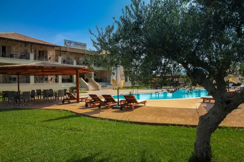Pool, Tsokas, Kalamata