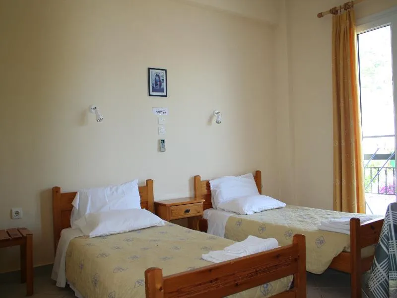 STUDIO STANDARD Room, Imerolia Studios, Corfu