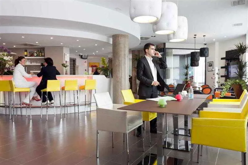 Bar, Novotel Suites Malaga Centro, Costa Del Sol