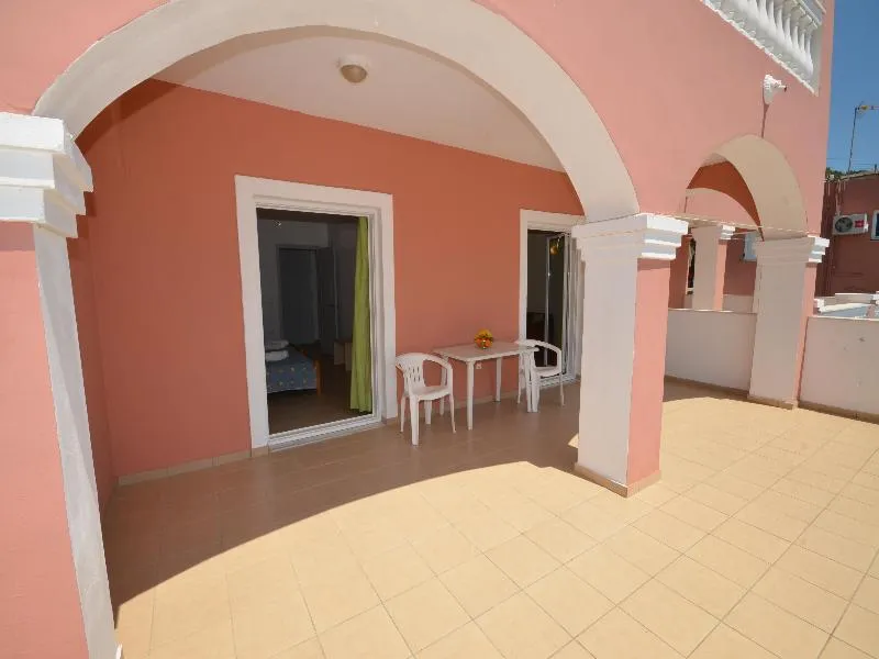 Terrace, Paradiso Aparthotel, Corfu