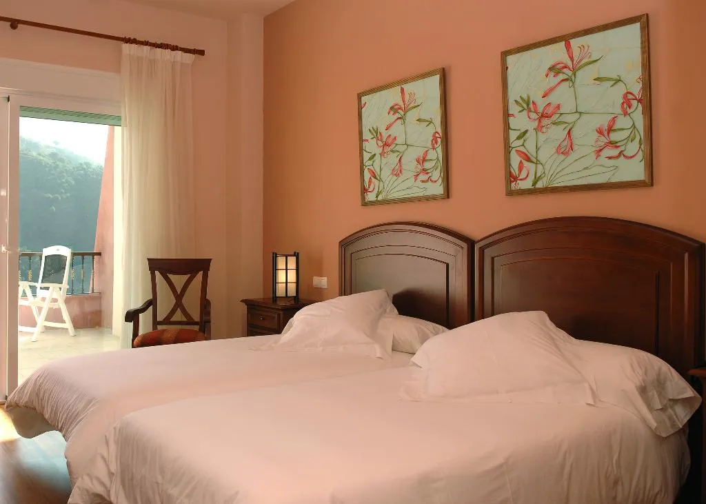 TRIPLE STANDARD Room, Hotel Wellness Marbella Hills, Costa Del Sol