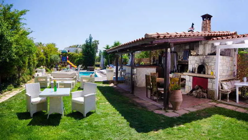 Terrace, Georgia's Garden, Crete