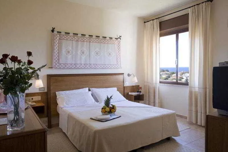 Room, Hotel Califfo, Cagliari