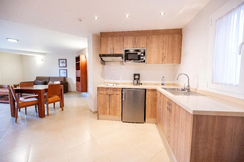 APARTMENT CAPACITY 3 ONE BEDROOM Room, Vistasur, Tenerife
