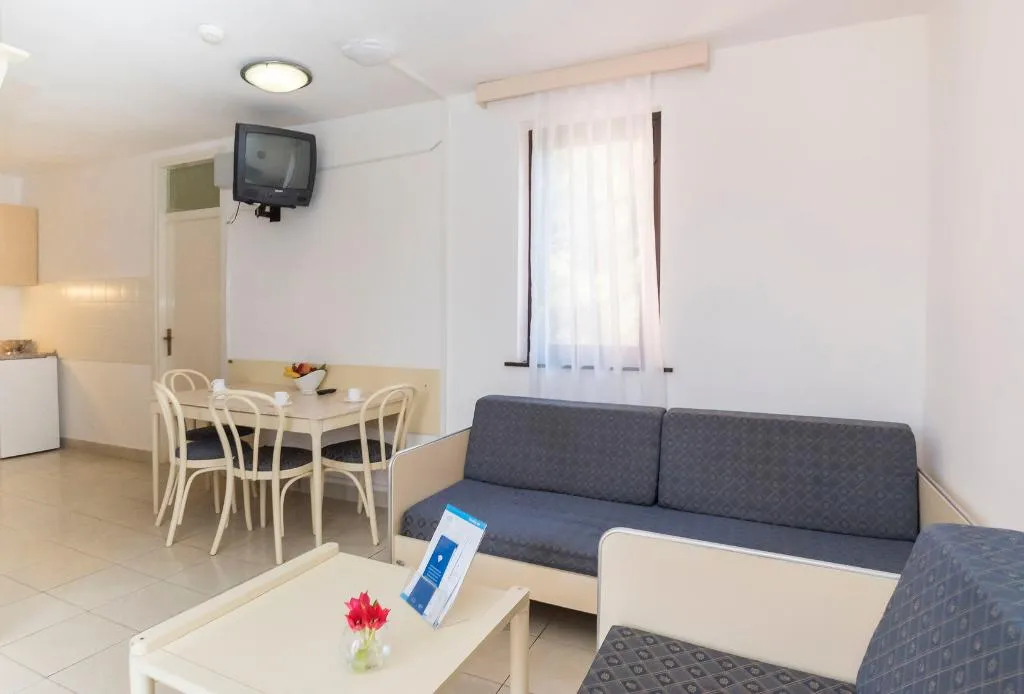 APARTMENT CAPACITY 4 Room, Savudrija Apartments, Istria