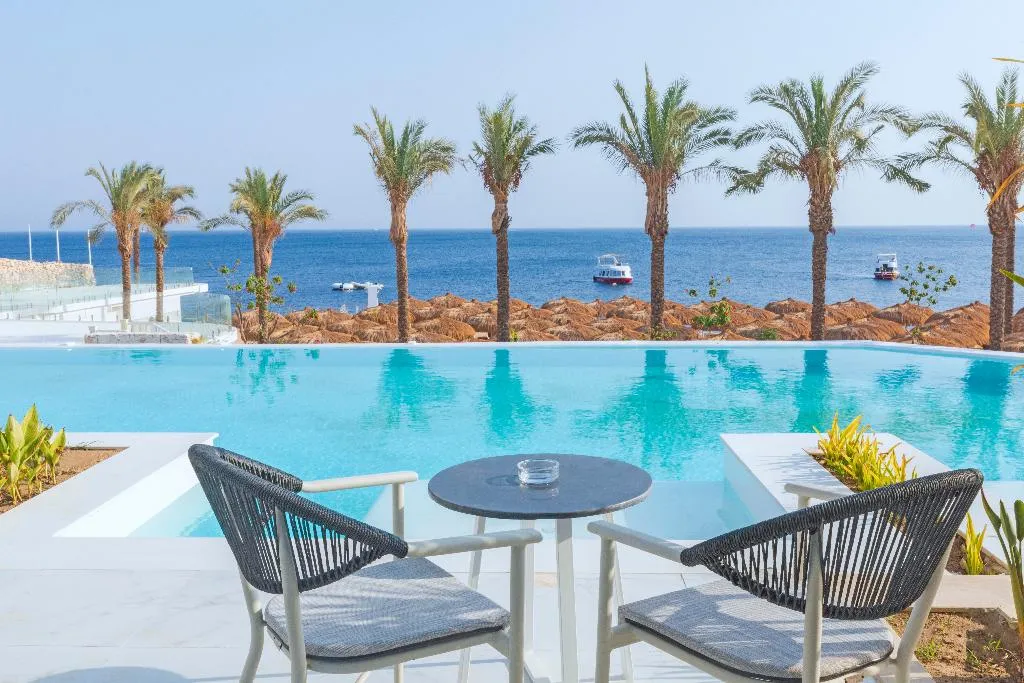 DOUBLE DELUXE OCEAN FRONT Room, White Hills Resort, Red Sea Riviera