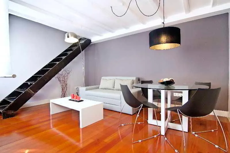 APARTMENT DUPLEX Room, Smartr Madrid Atocha, Madrid