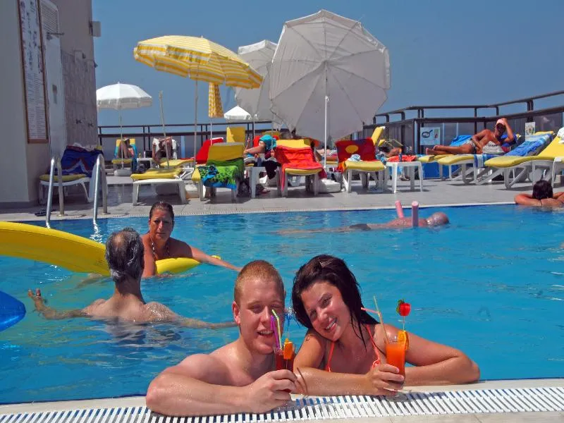 Pool, Derici Hotel, Izmir