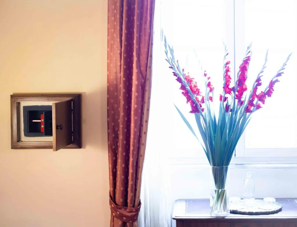 QUADRUPLE STANDARD Room, Casa de' Fiori Biscione, Rome
